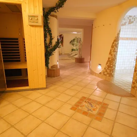 Hotel-pension Stallinger בית הארחה וויירג